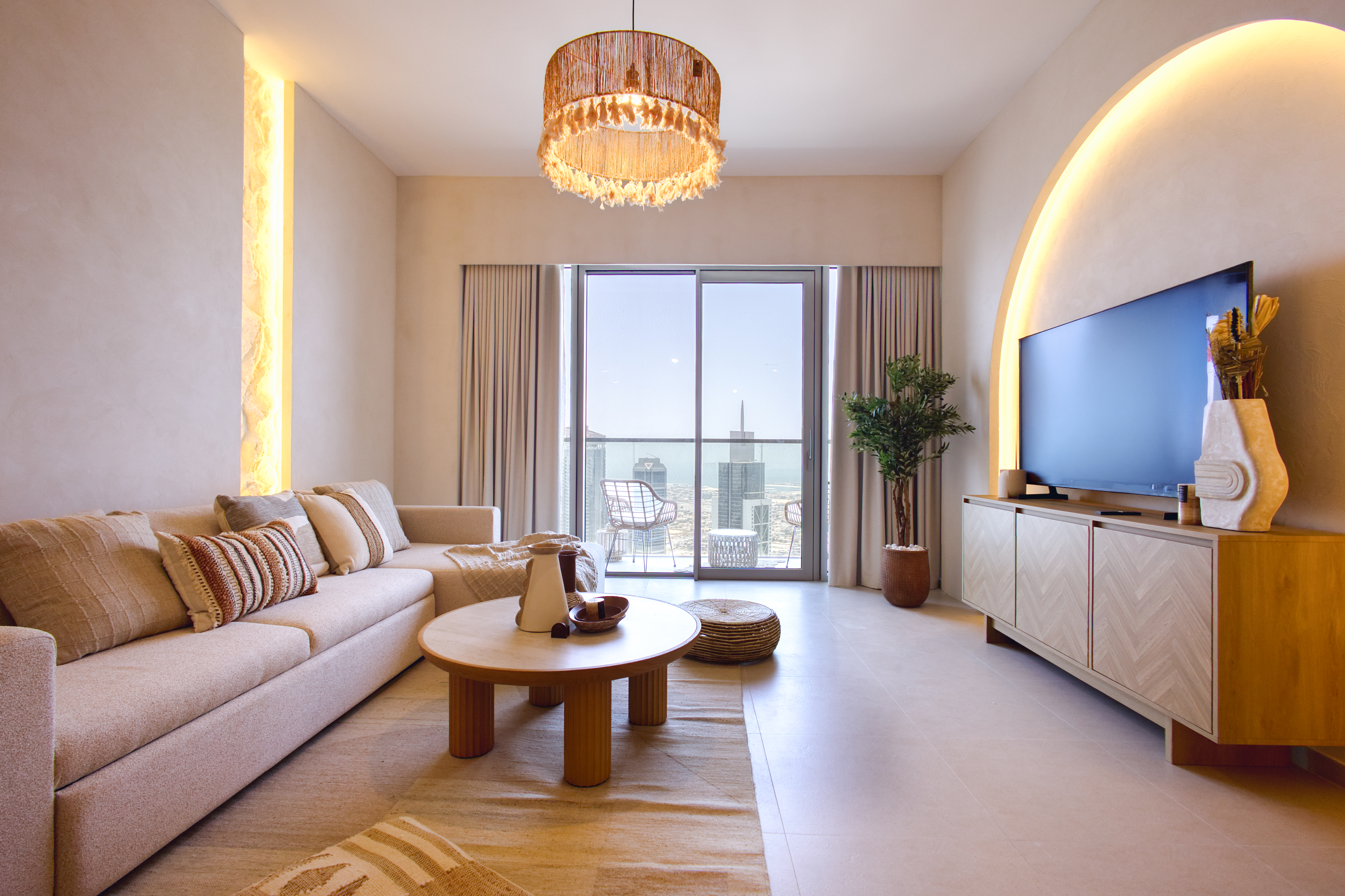 Homely boho style 2BR | 60th Floor | Panoramic Sea View