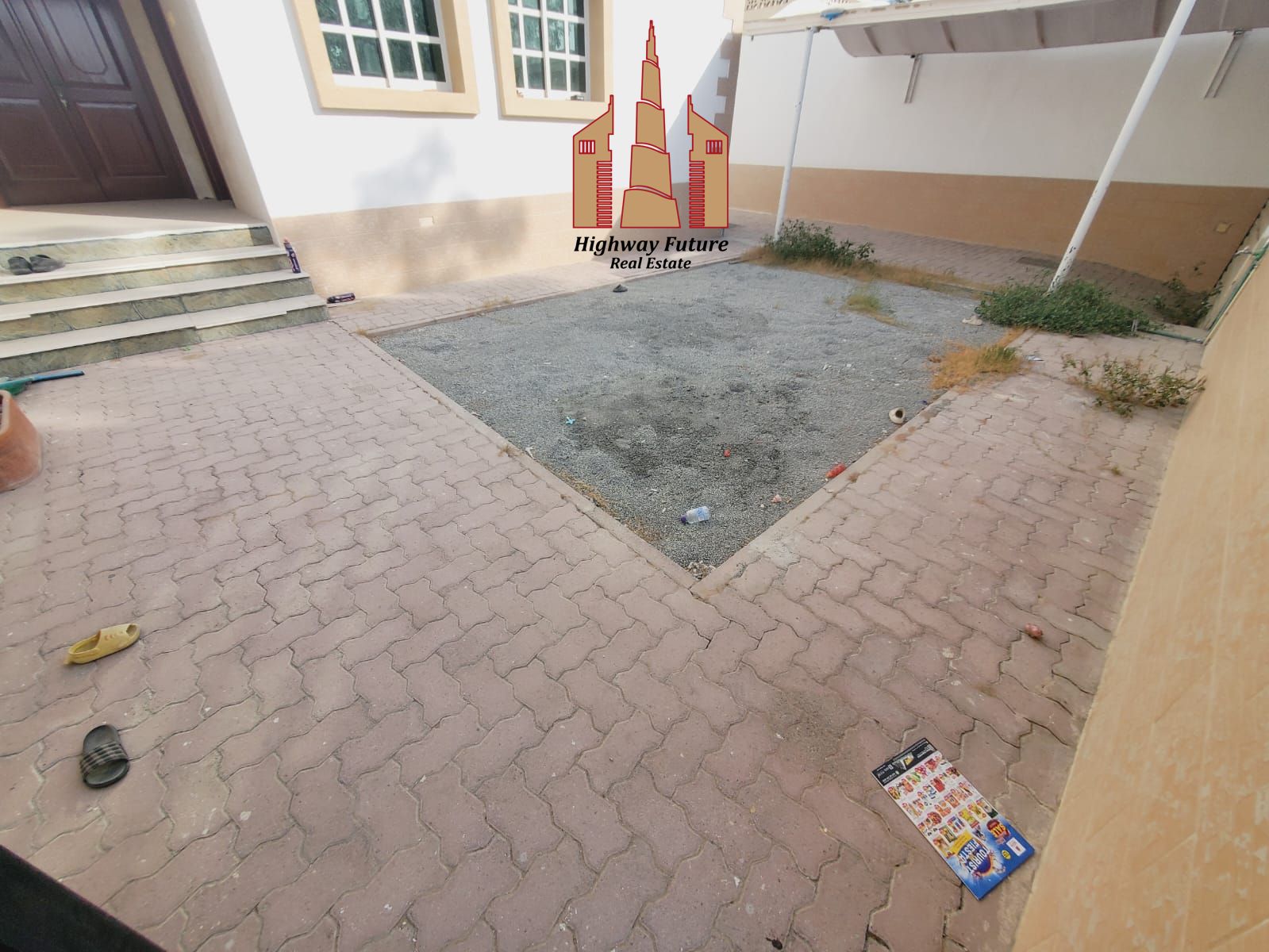 4 Bed room Hall Majlis maids room parking in hazana area neat and clean with out ac 100k