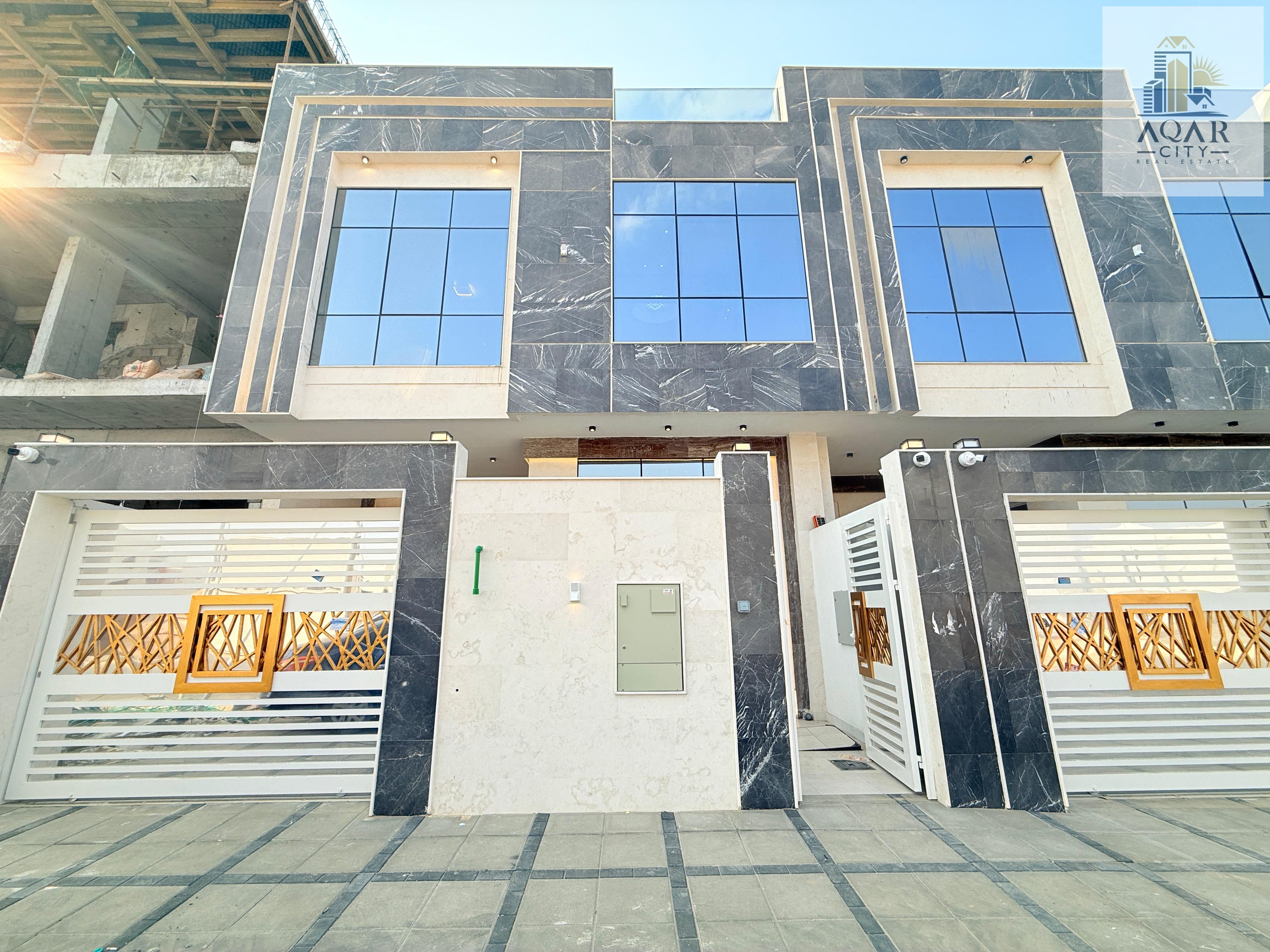 4 Master Bedrooms & Roof | 1.355 Include Registration Fees