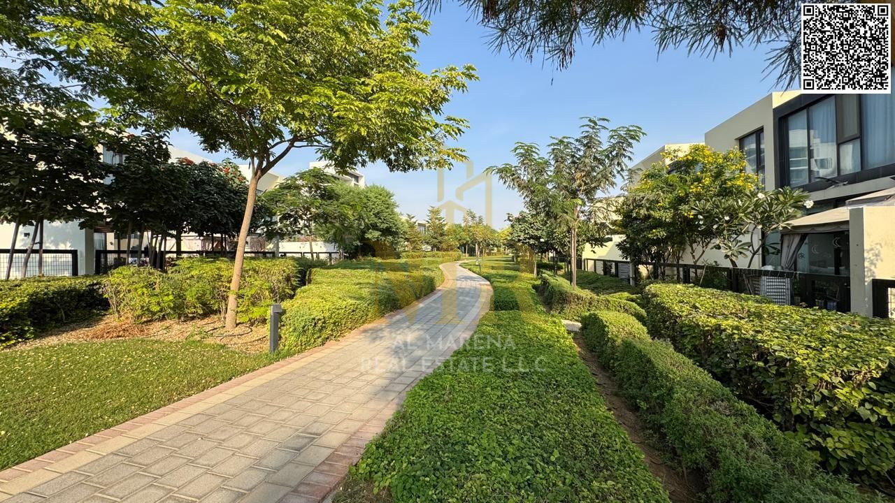 Luxury super deluxe villa for sale in Al Zorah area, Ajman, price includes electricity, water and air conditioning