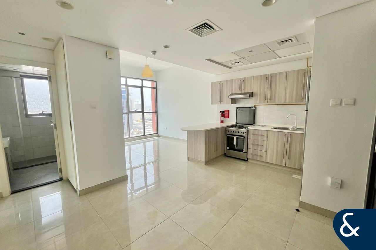 Rented High | Pool View | Investors Deal