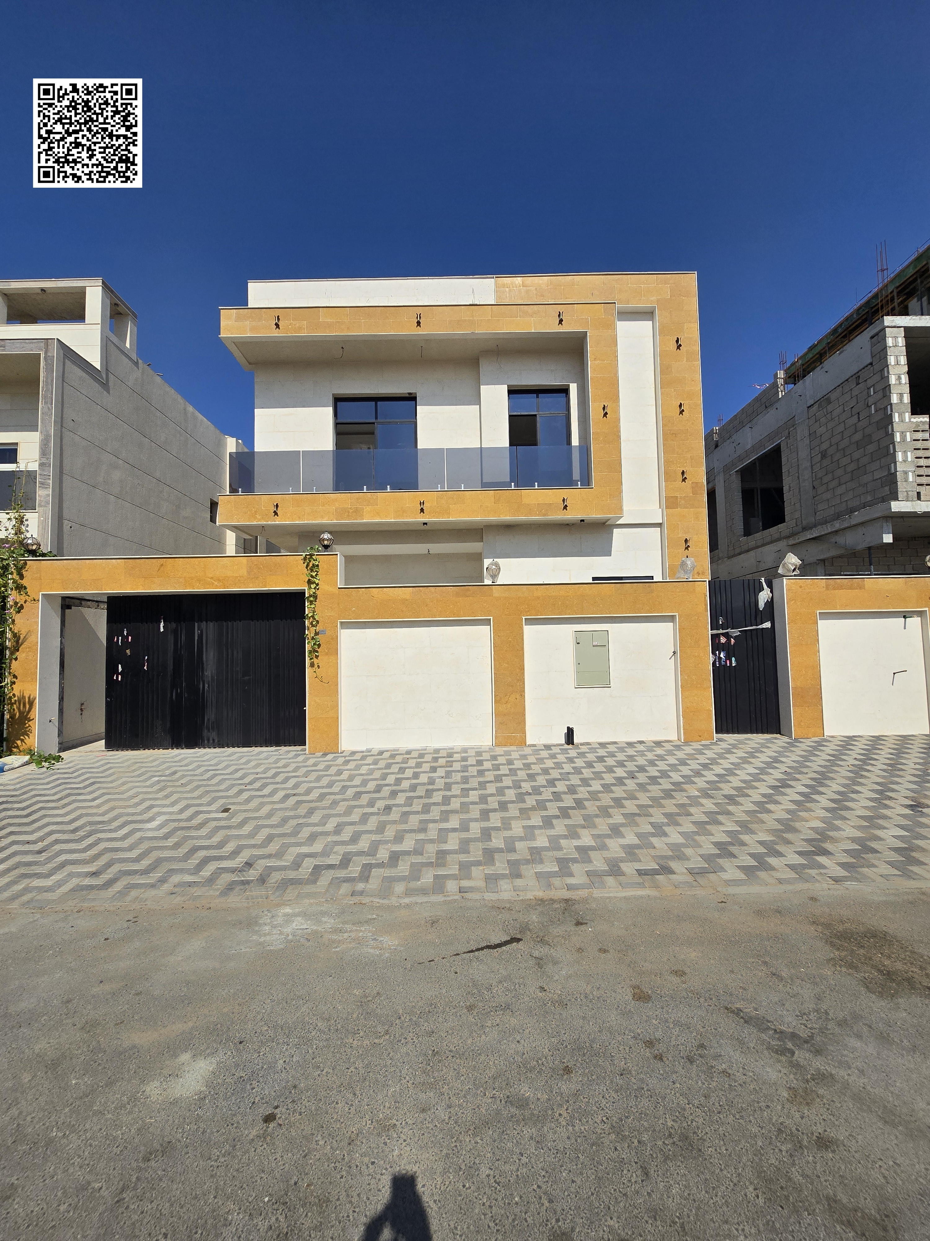 Villa for sale Full Stone facade Premium location next to all services
