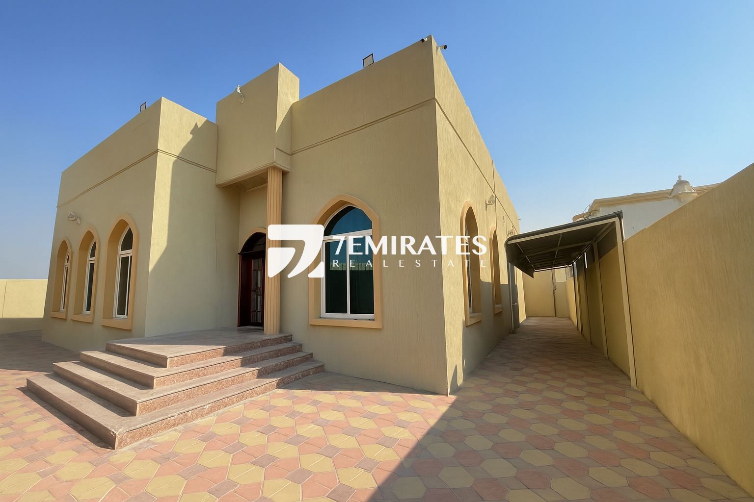 Spacious | Reay To Move In | Huge Parking Space
