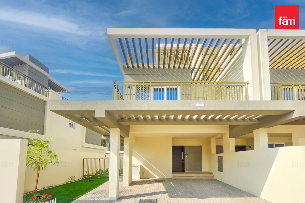 3 Bed | Th12E | Corner | Brand New | Vacant