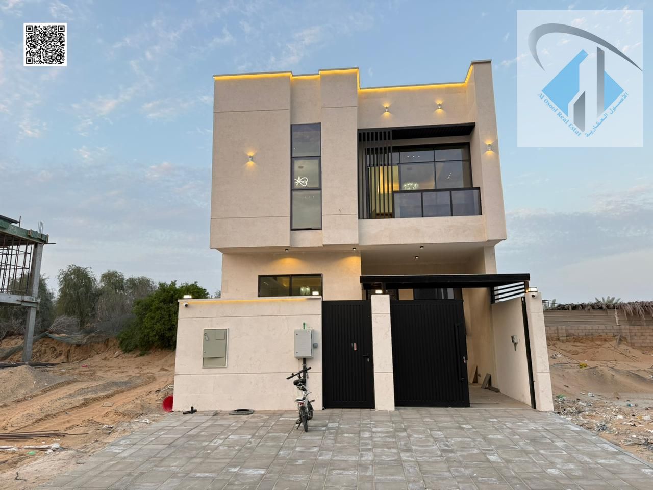 Villa for sale, ready to move in, including registration and ownership fees, electricity, water, and central air conditioning.