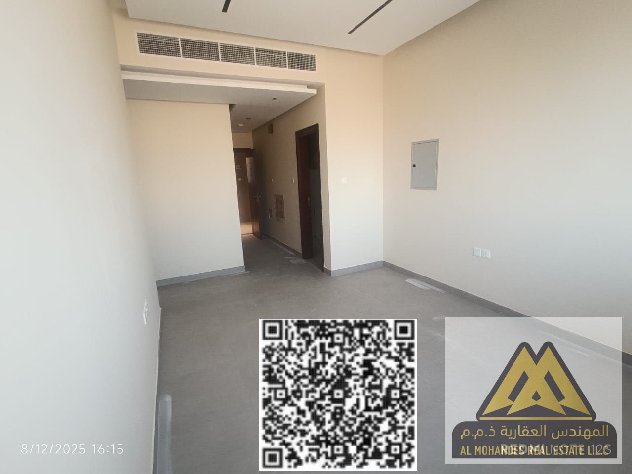 Prime location close to services and public facilities, with easy access to main roads.