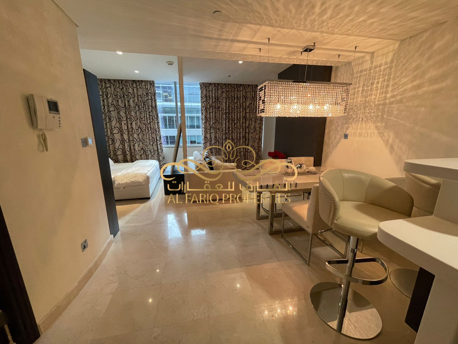 Prime Location | Close to Metro I Read to Move
