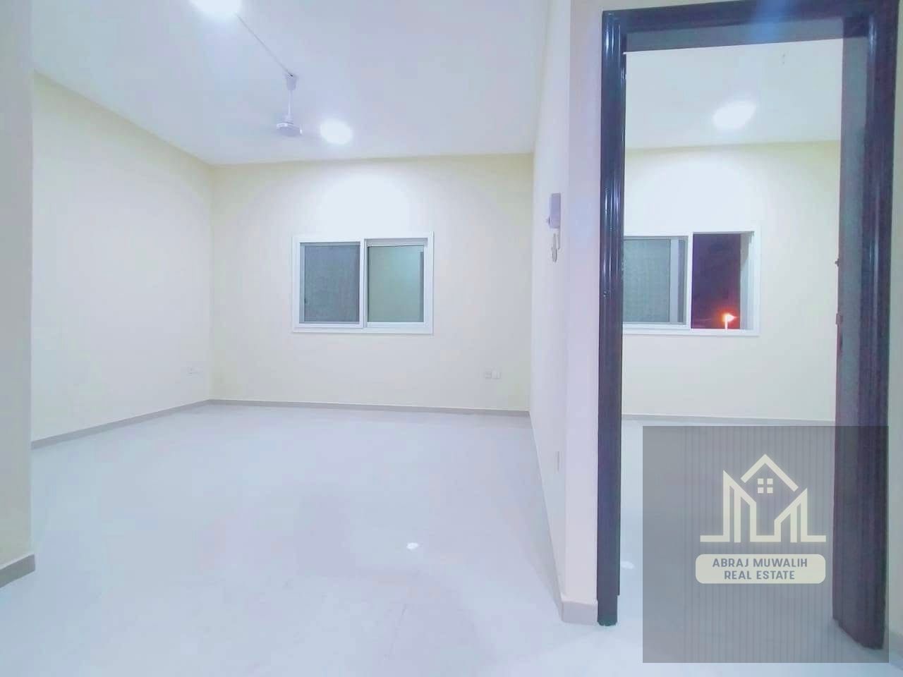 No deposit cash // 1Bhk On The Road Building