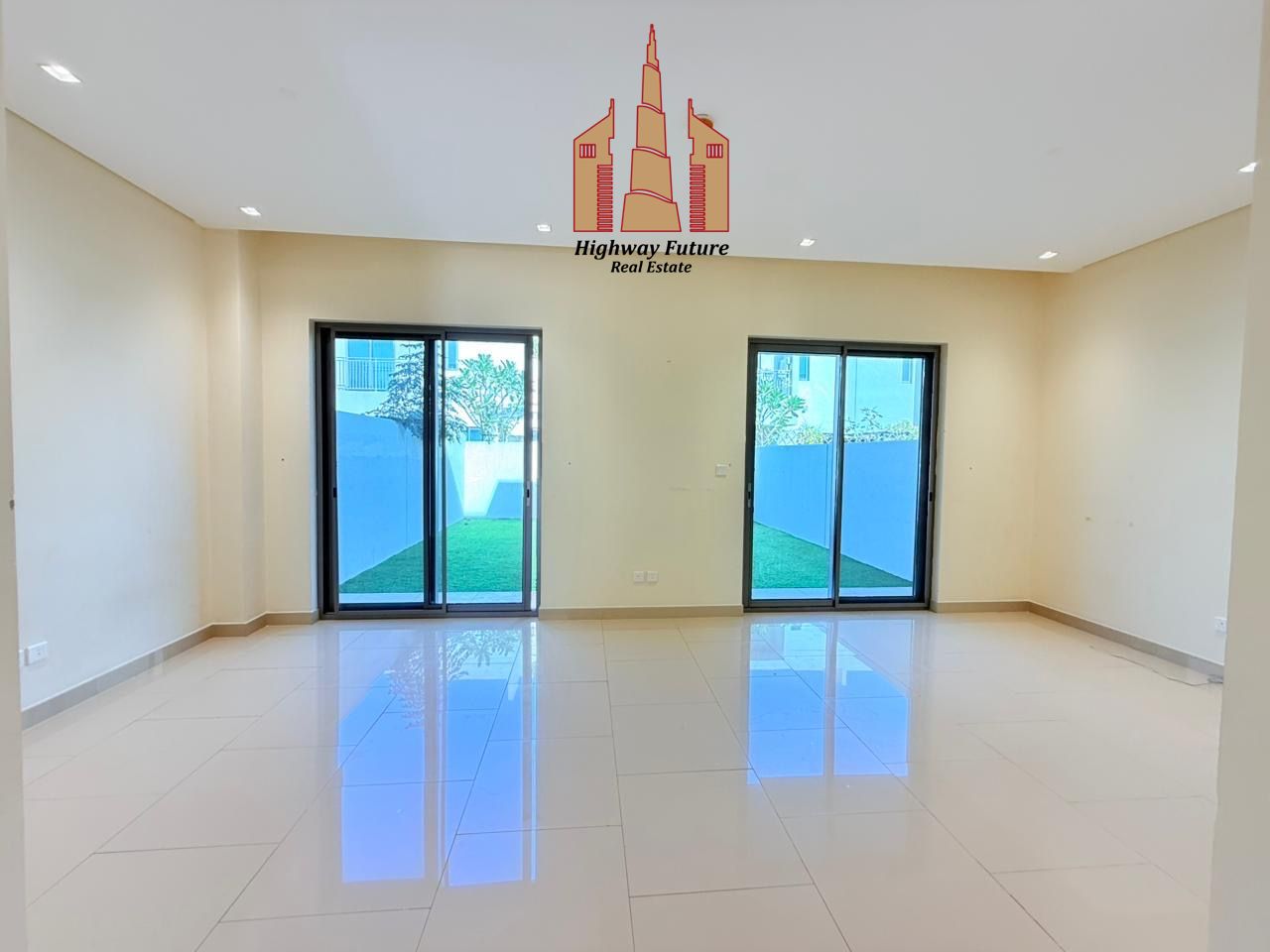 Luxurious 3BR villa with Maidroom + wardrobes in Al Zahia