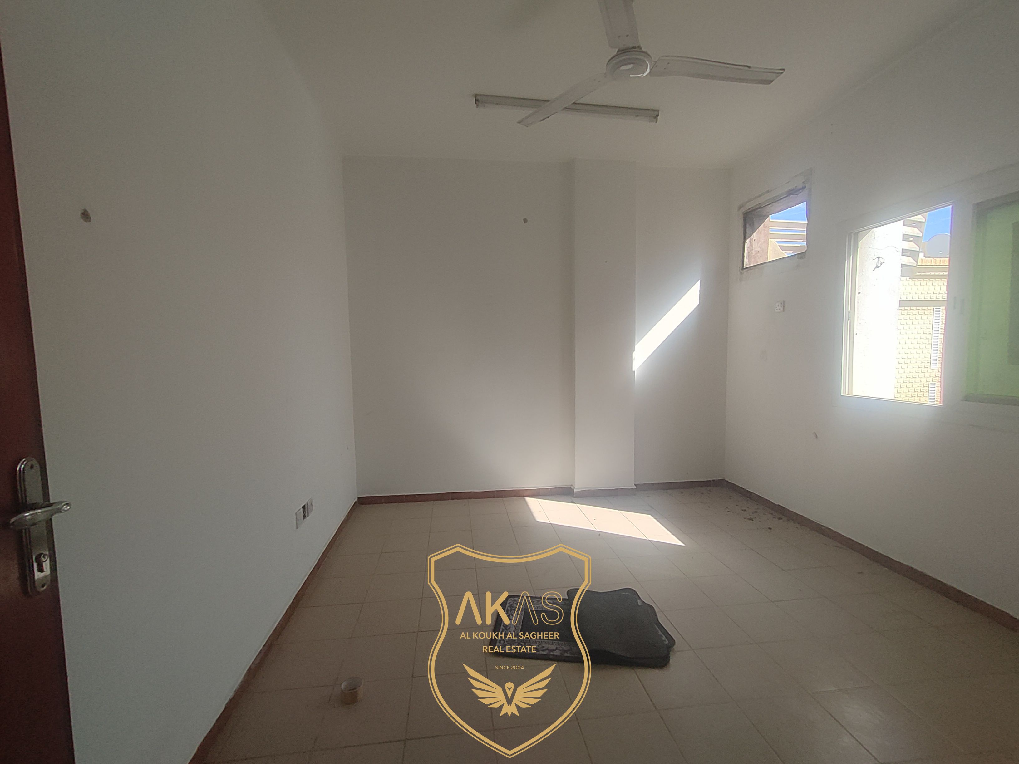 2bhk with balcony 2washroom available in nabba Sharjah