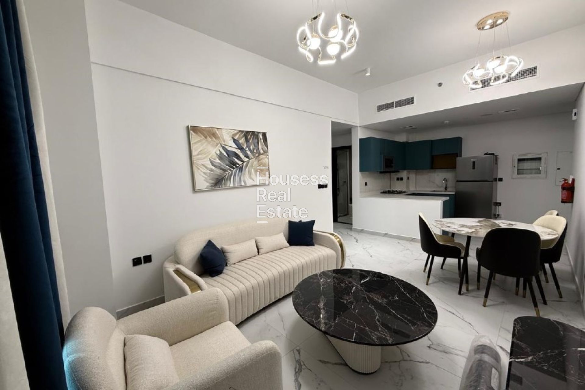 Brand New | luxuriously furnished | Vacant