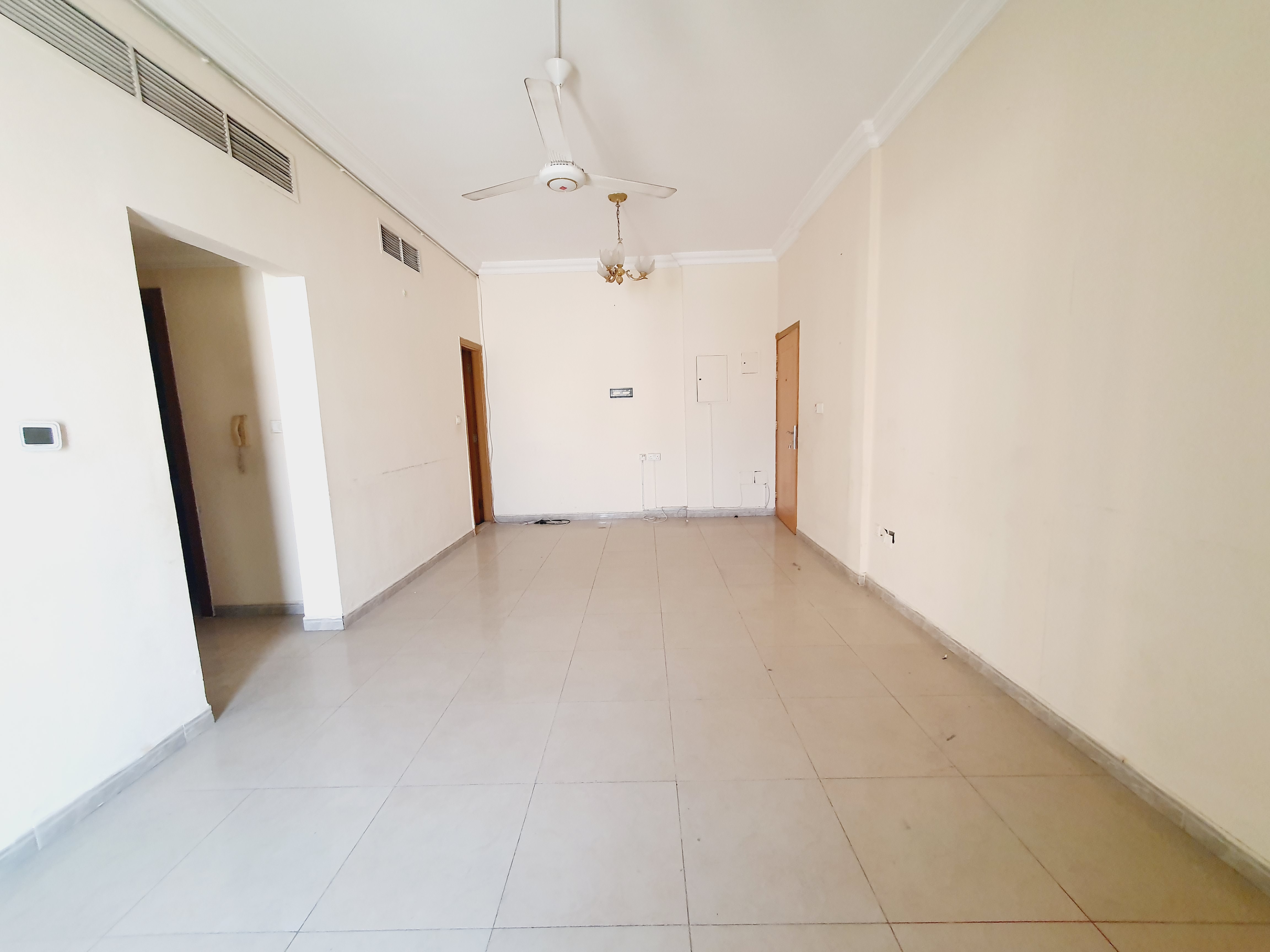 Huge offer 2bhk with balcony and 2 washroom and wardrobe near to madina shopping center price 40k