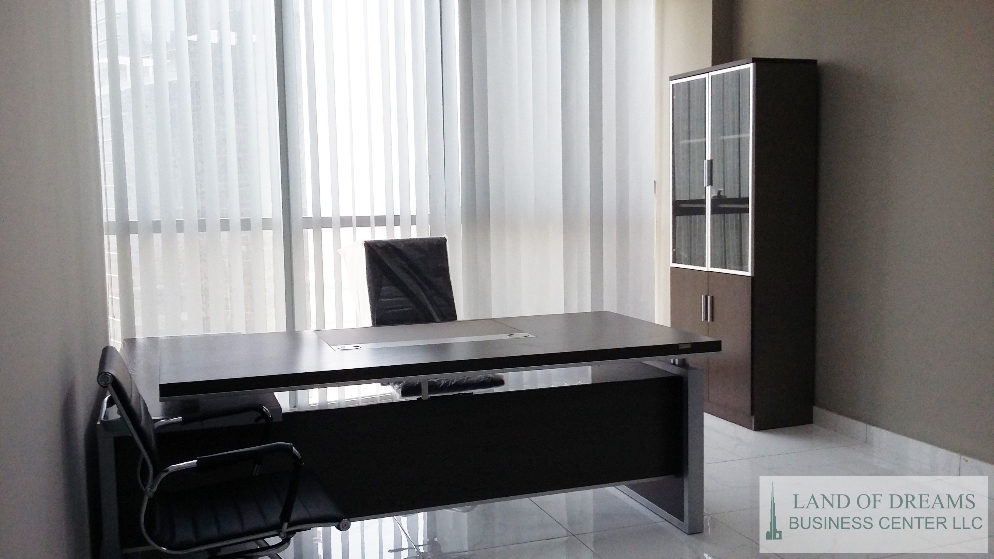 Furnished Office 1chq 280sqft fit 10 staff | Near Metro | No Comm |DED, Meydan FZ and all Freezone