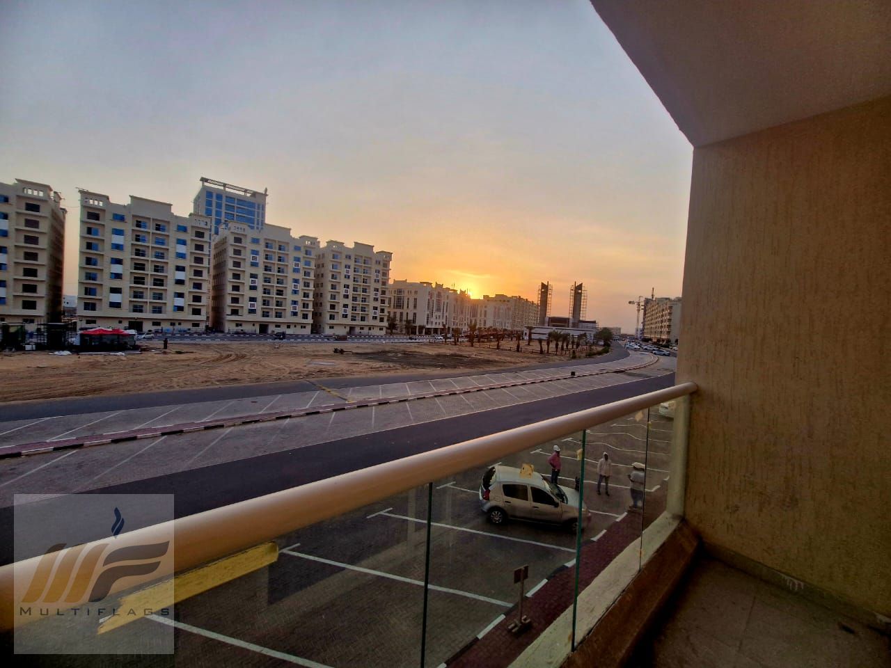 Own a studio apartment at an affordable price, ideal for personal residence or investment with a good rental return. Located in AL Ameera Village- Al