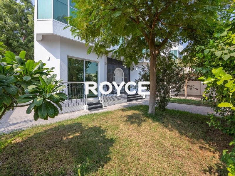 Amazing 5-Bedroom Villa |Private Pool |Stand Alone