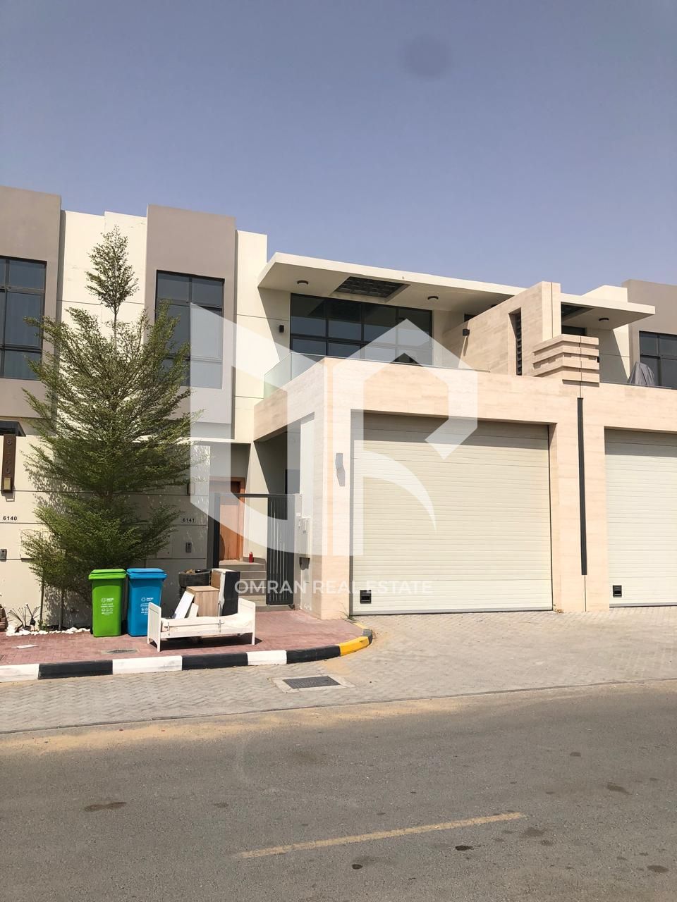 Spacious Townhouse for Sale | 3,500 Sqft | Hot Price