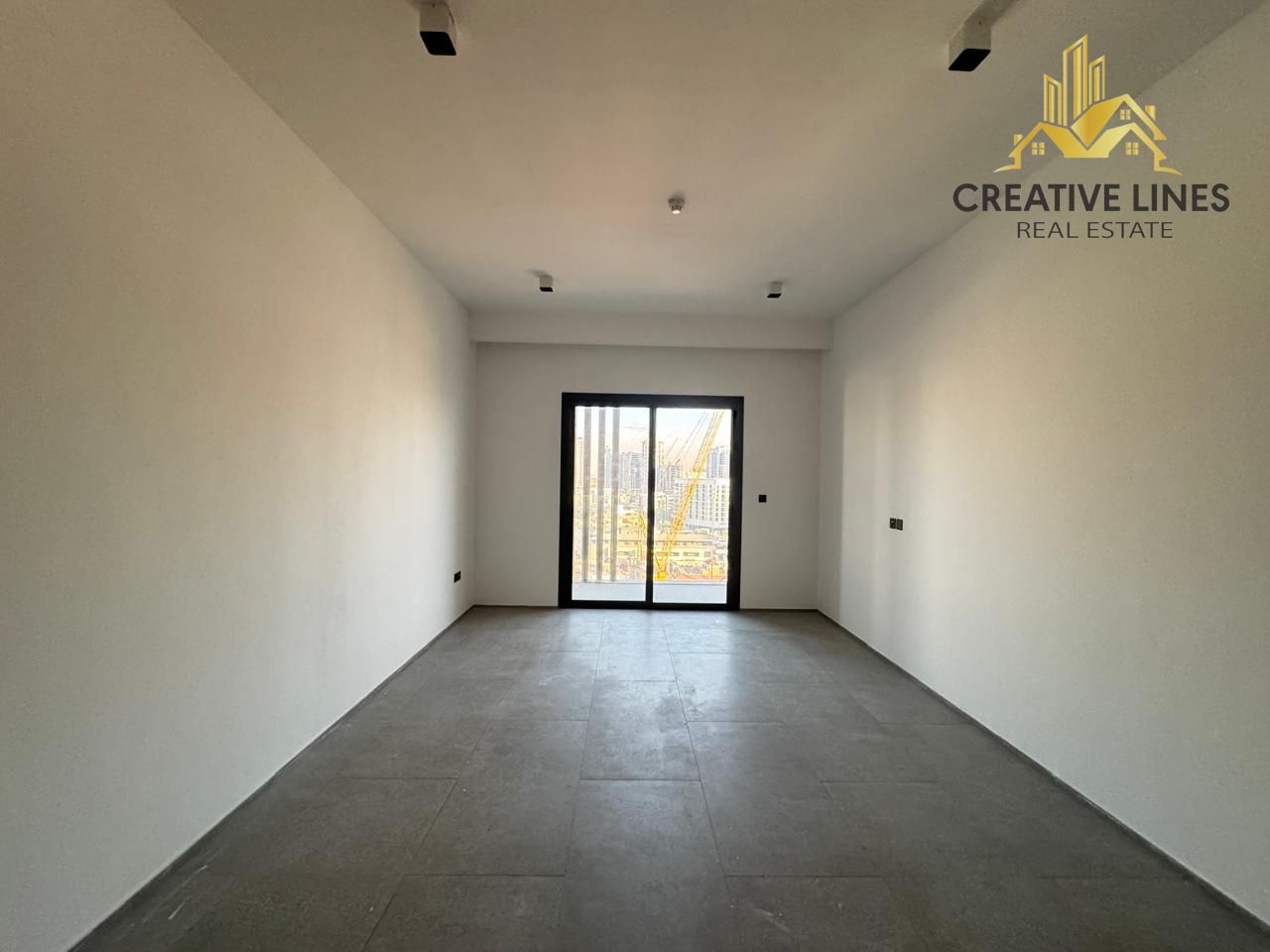 SPACIOUS 2BHK+LAUNDRY//PRIME LOCATION//MODREN FINISHING
