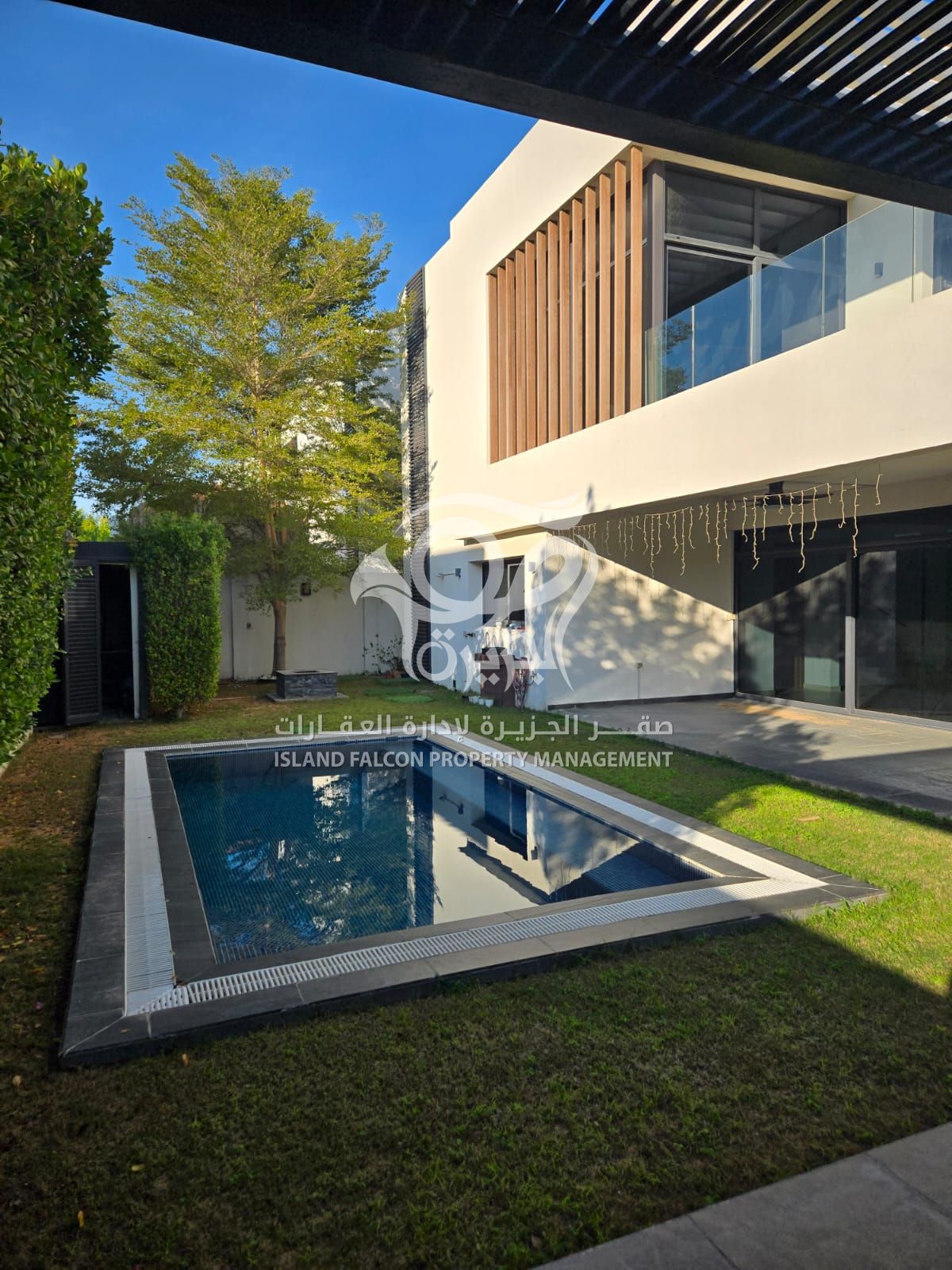 Corner Luxury 5-Bed Villa | Private Pool | Heart of West Yas