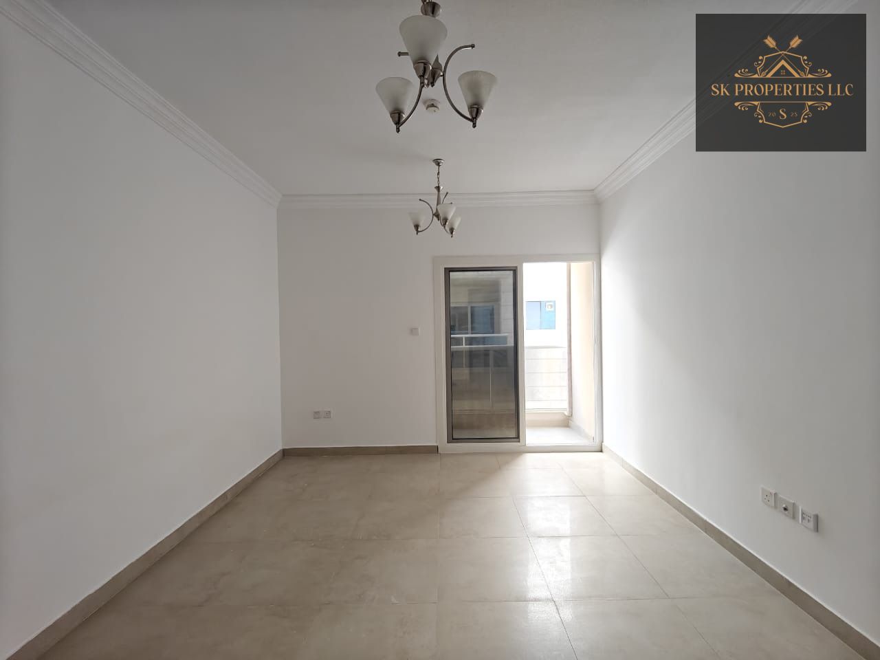 Modern luxury 1 bedroom apartment prime location family friendly living environment balcony parking