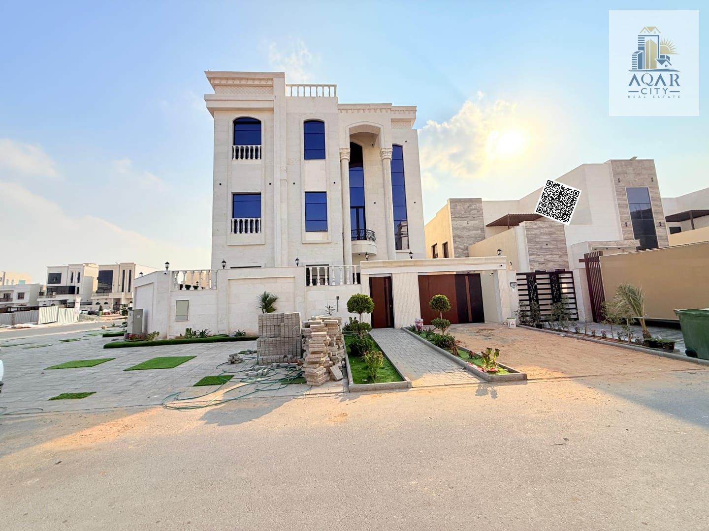 **A strategic location near all services including registration and ownership fees, a pool shelf and a terrace. The price is negotiable and a spacious area **Easy access to main roads** (for all services) **A quiet and family neighborhood that pro