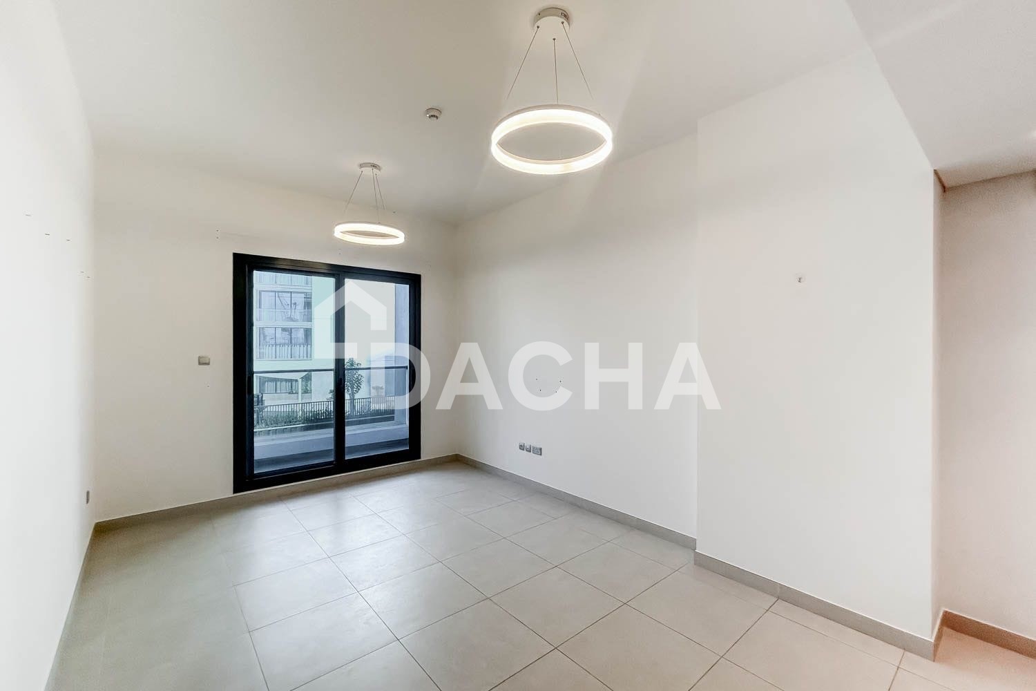 LARGE LAYOUT | UNFURNISHED | MODERN SPEC