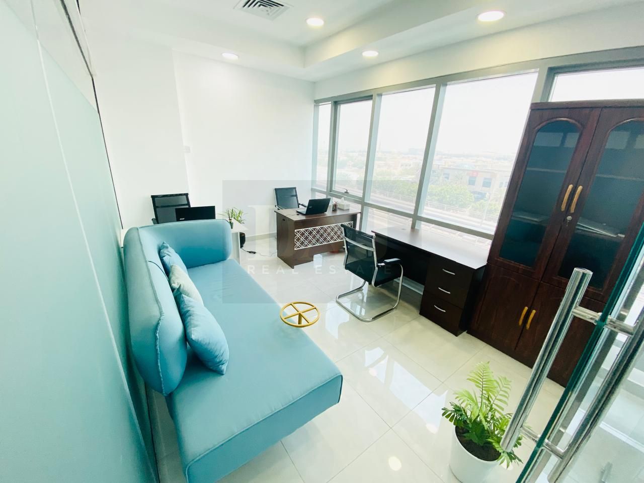 Beautiful Office | Free Utility | Near to Public Transport |
