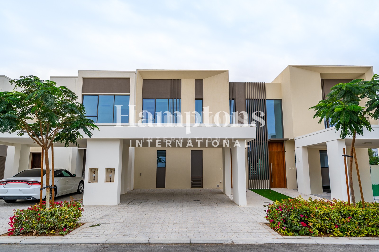 Brand New | Vastu | Single Row | Facing Park