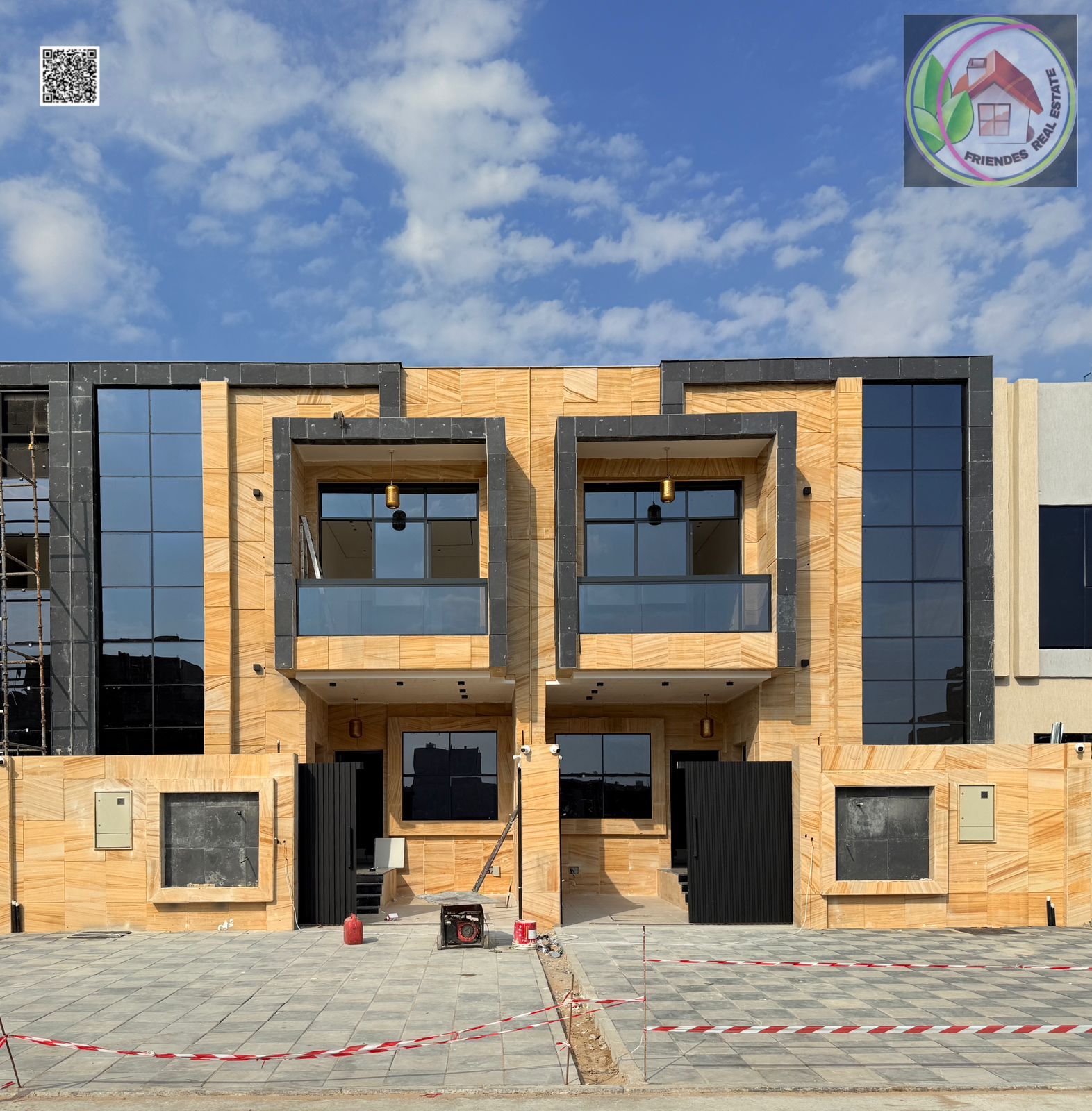 A distinctive villa for sale in Ajman, Al Helio 2 area. At an attractive price including registration and ownership fees. The villa consists of 4 mast