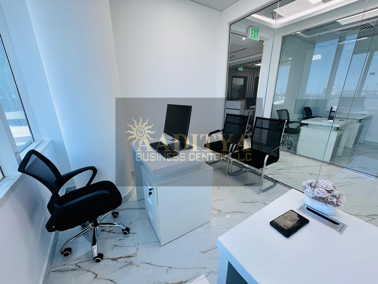 ⁠Beautiful Office |direct from Owner |⁠near to Public Transport