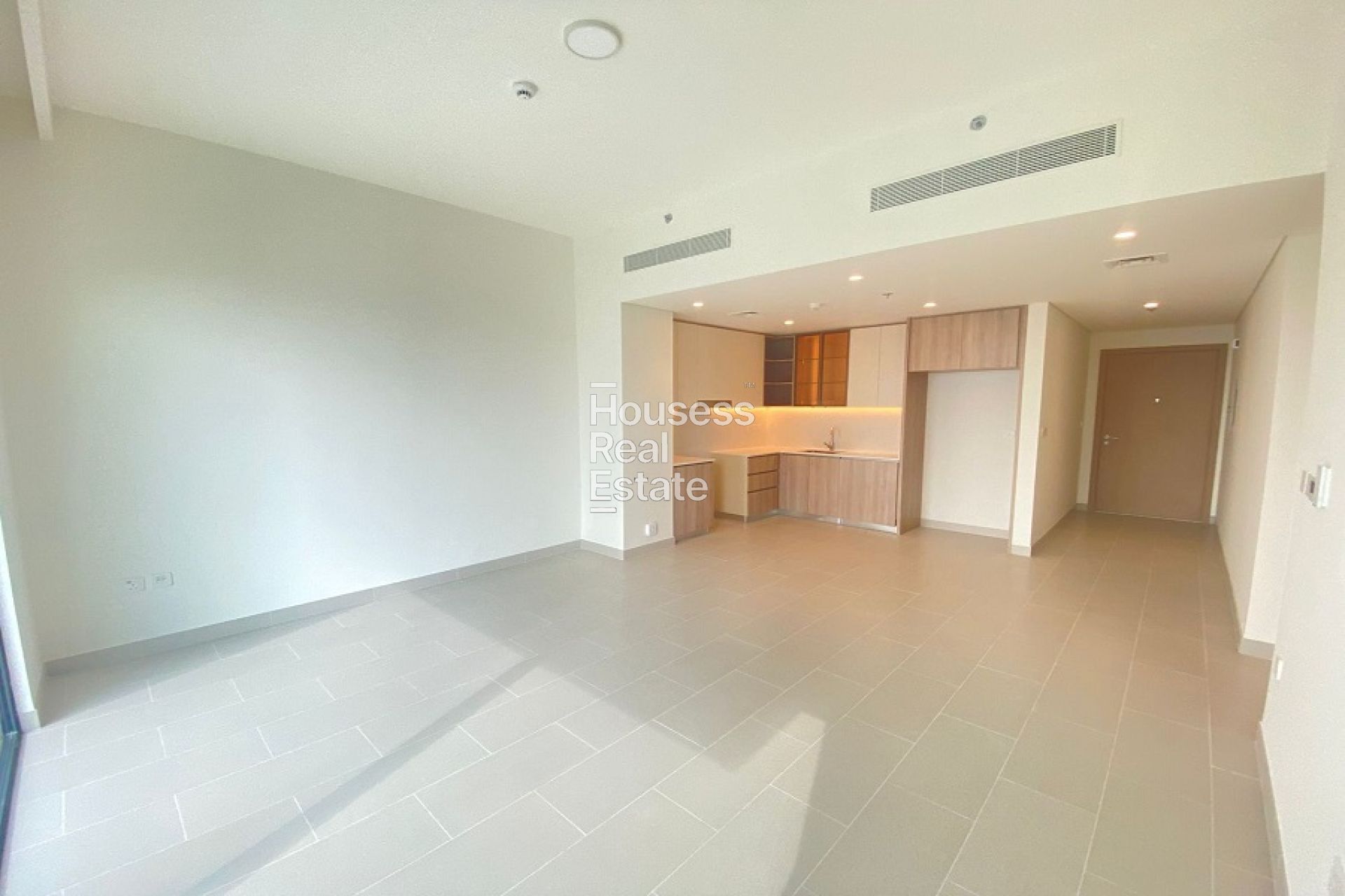Park View | Bright Unit | Newly Handed Over