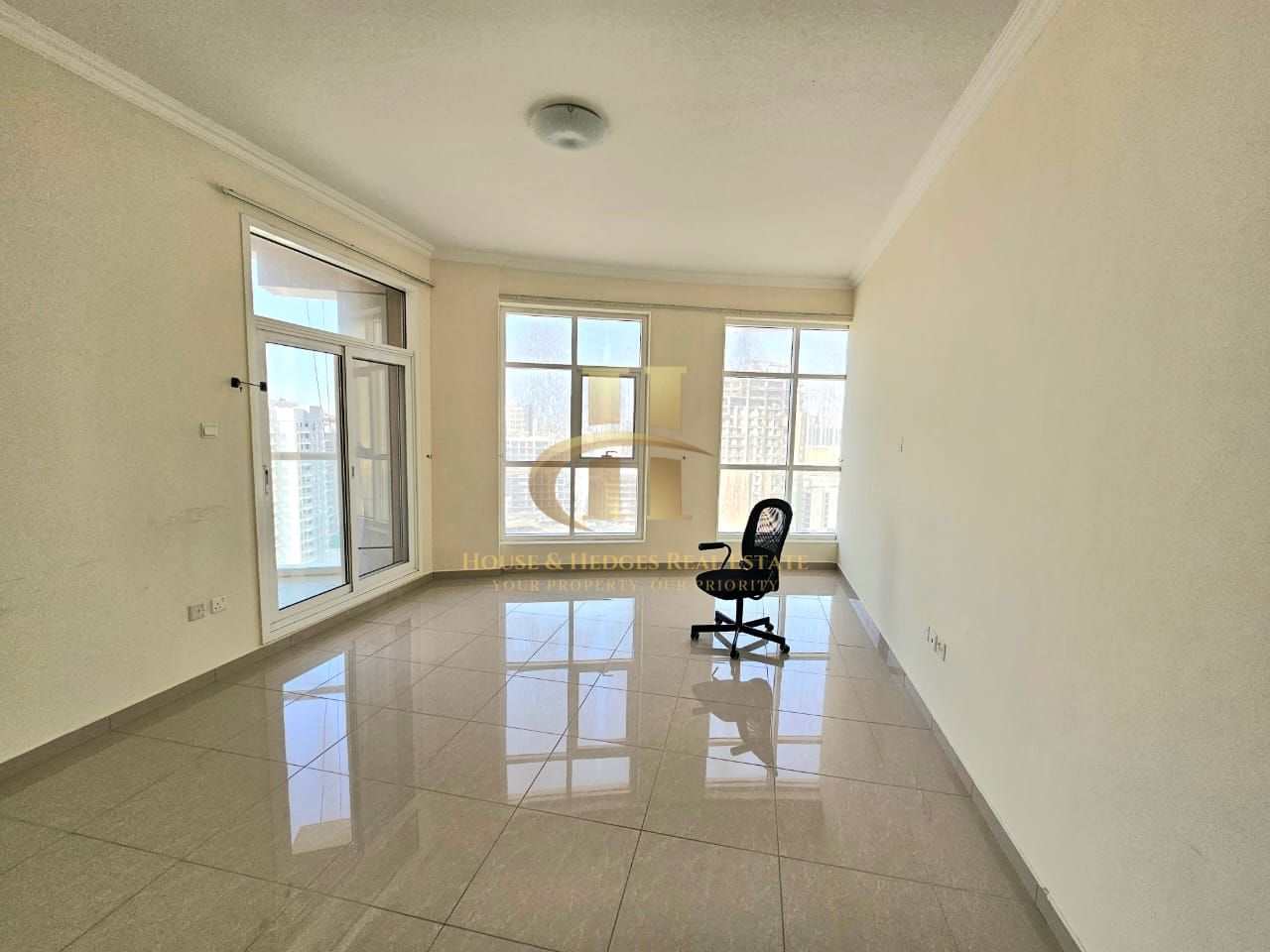 Ready to Move-Unfurnished-Stunning Views