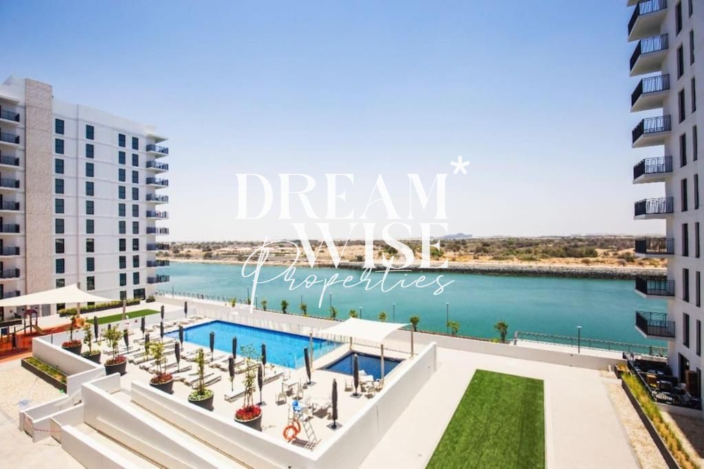 Fully Furnished | Stunning 1BR | Prime Location