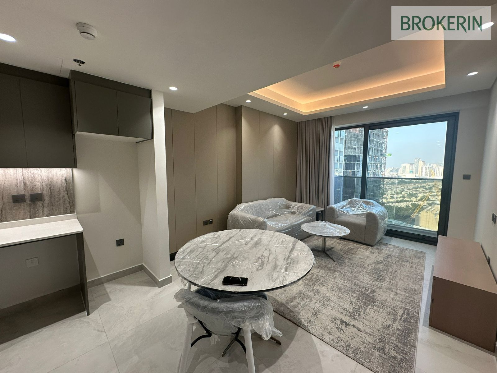 PRIME LOCATION | VACANT | BRAND NEW | HIFG FLOOR |