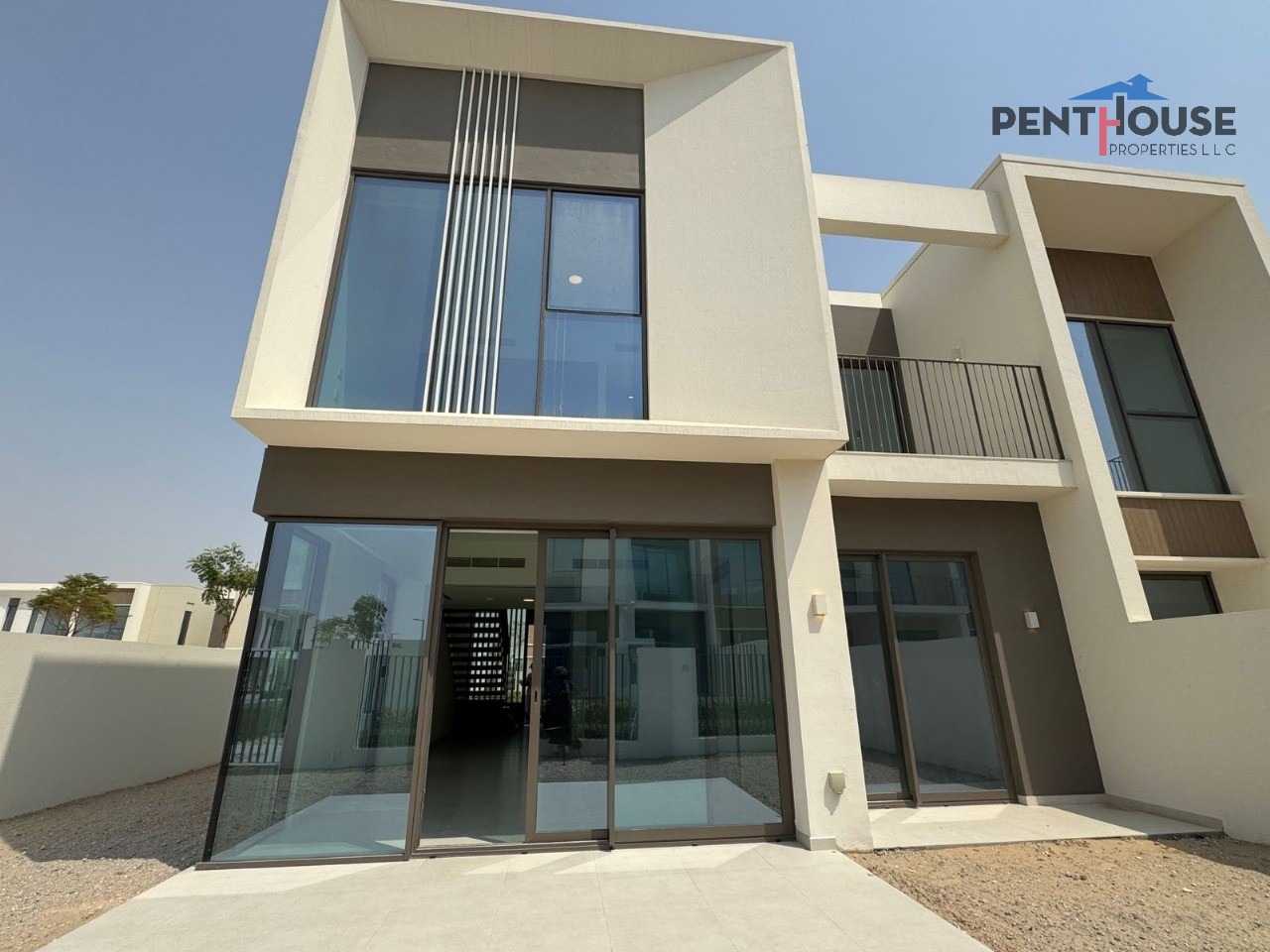 CORNER UNIT | BRAND NEW | CLOSE TO ENTRANCE