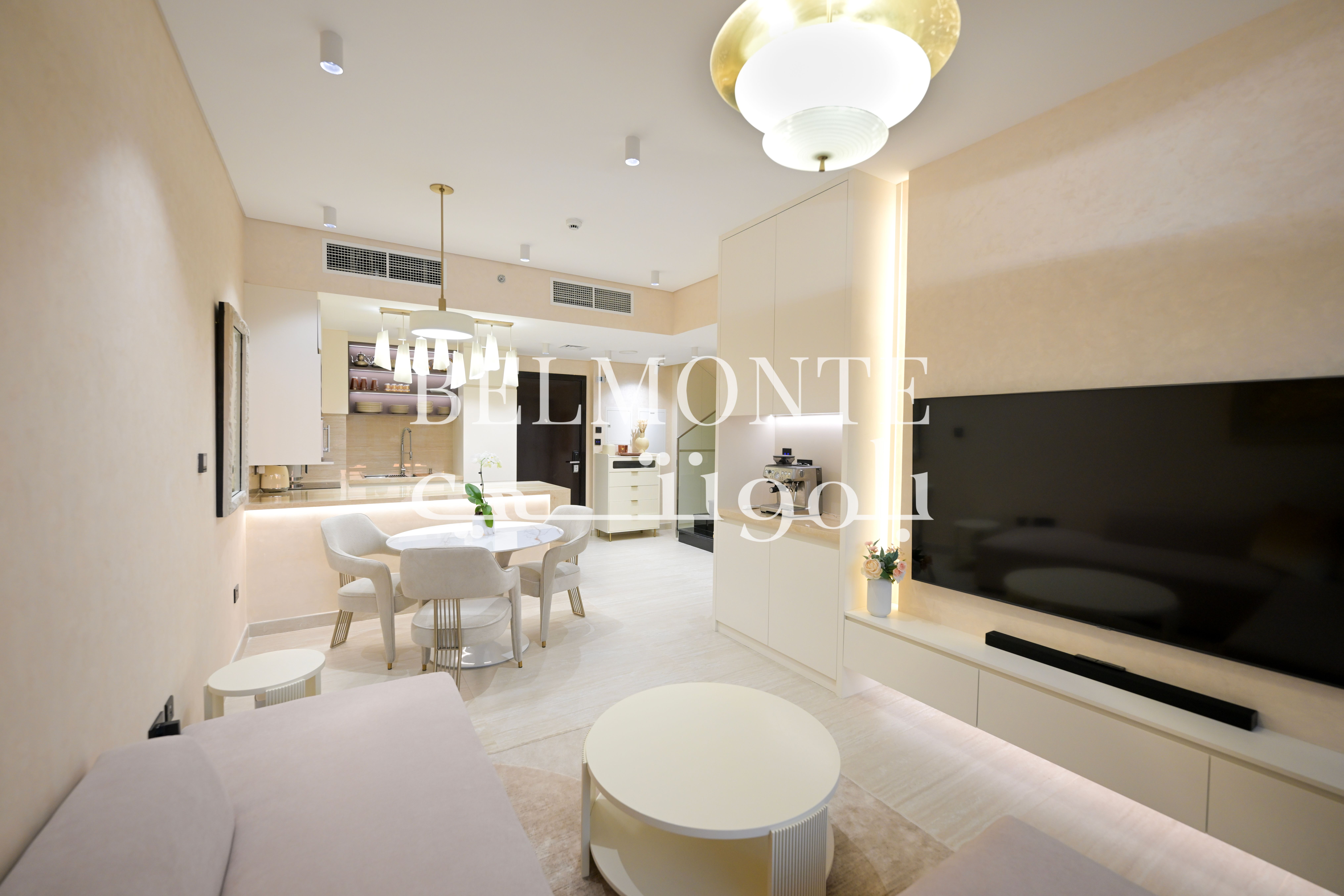 Luxury Design 3 BR Duplex | Canal View