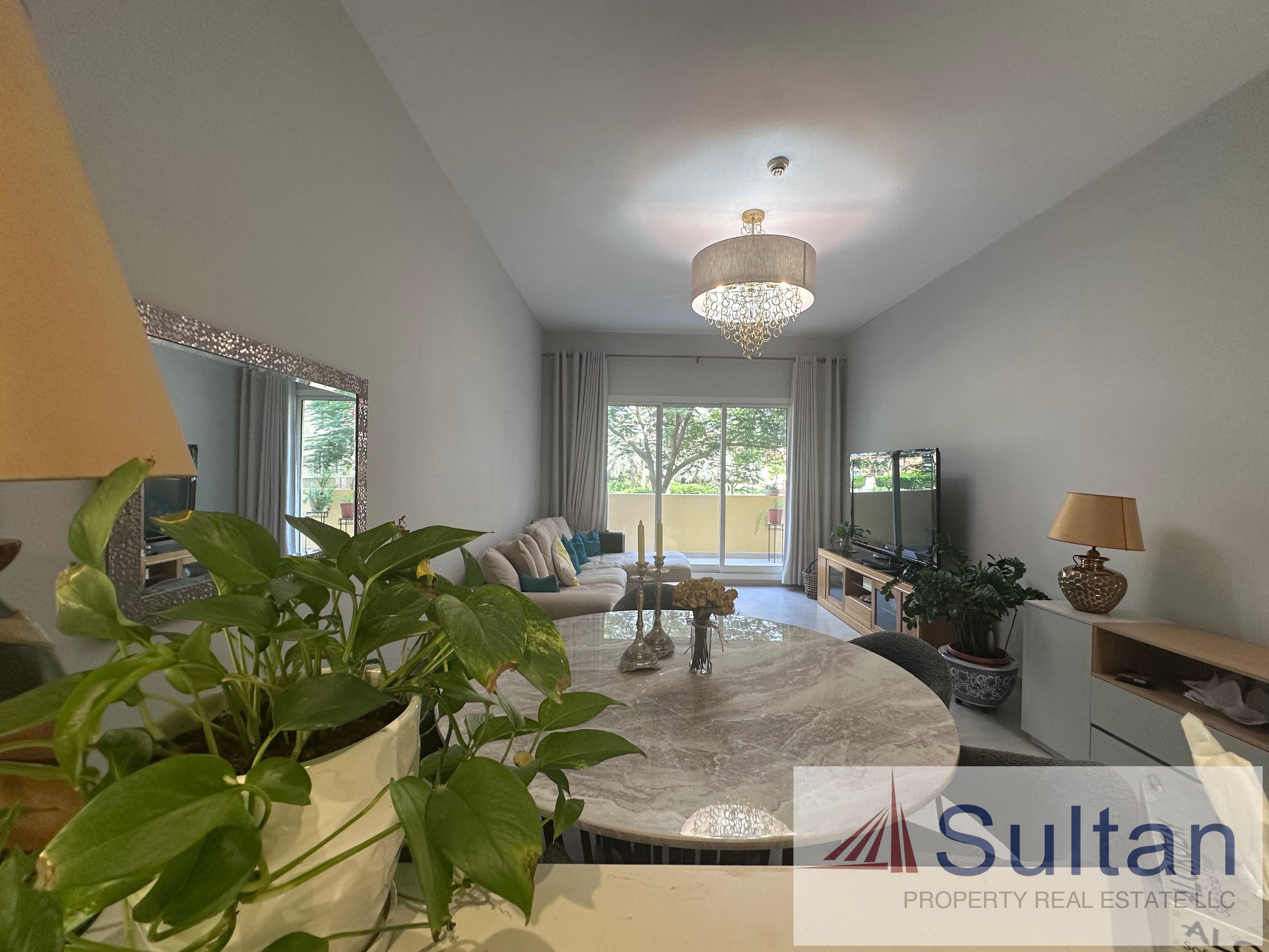 Live the Island Lifestyle, Furnished Upgraded 2BR