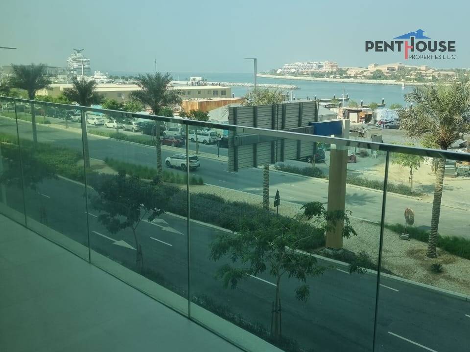 Sea View | Private Beach | Chiller Free