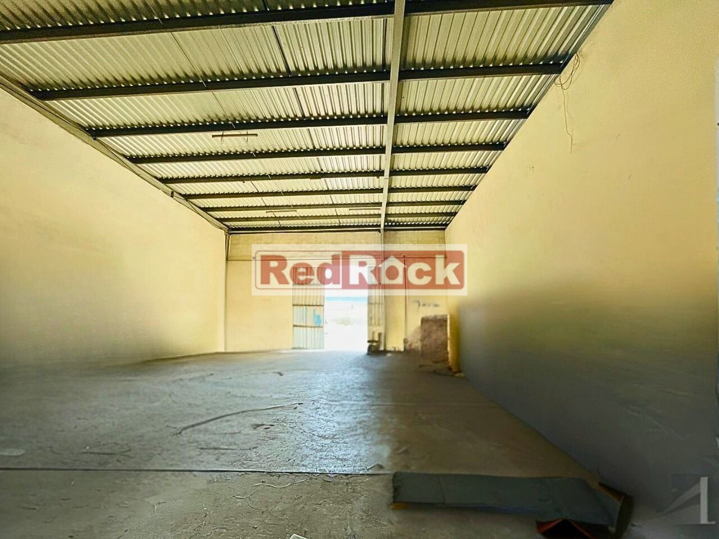 Pillar Free 2,100 Sqft Warehouse Facing Main Road