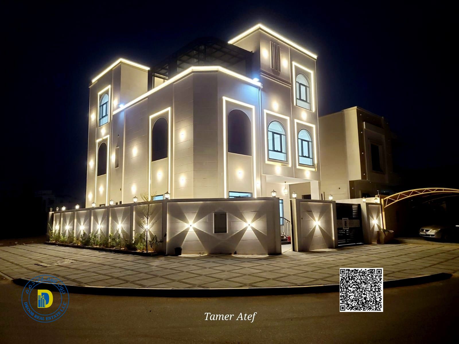 Corner villa for sale in Al-Amrah area, 7 rooms and a roof terrace, registration fees included, super deluxe finishing, bank financing, freehold .