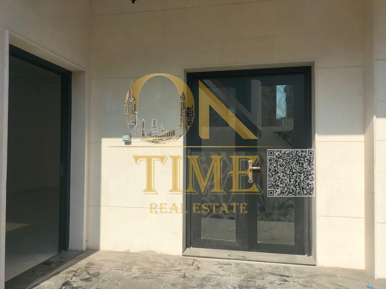 First occupant / Internal courtyard / Very prime location