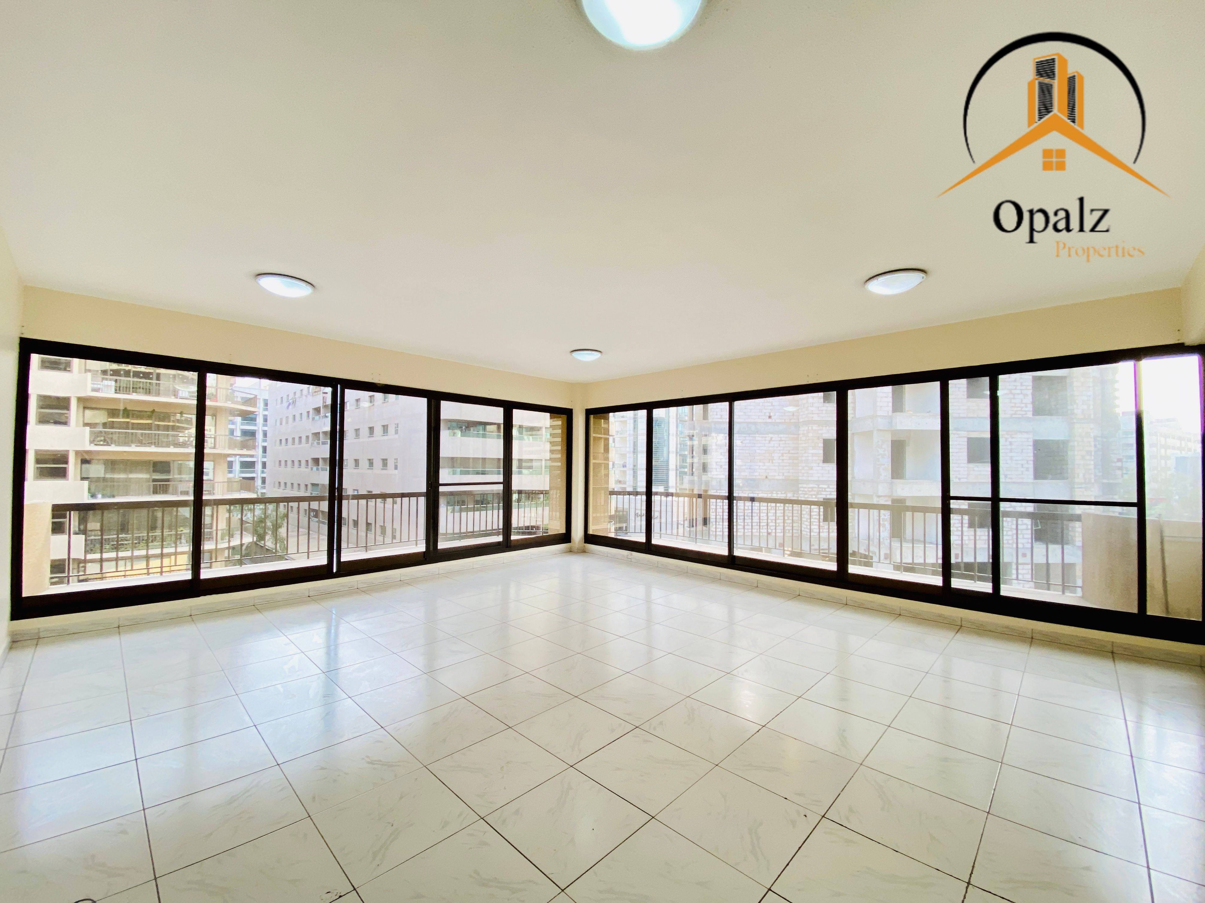 SPACIOUS 3BHK | NO HIDDEN CHARGES | NEAR METRO | ALL AMENITIES
