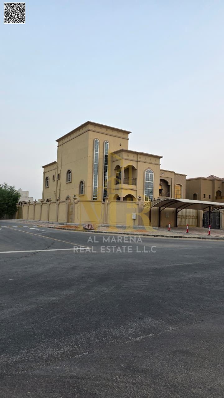 A villa with all electricity, water and air conditioning fees included, on the main street, ready to move in, in the most prestigious areas of Ajman.