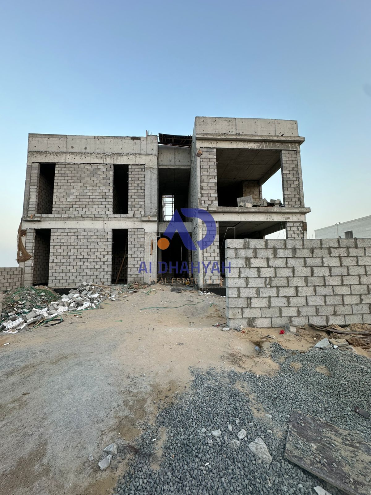 A villa in Al-Hawshi neighborhood, currently under construction, is 60% complete with all necessary approvals for electricity and other matters. The v