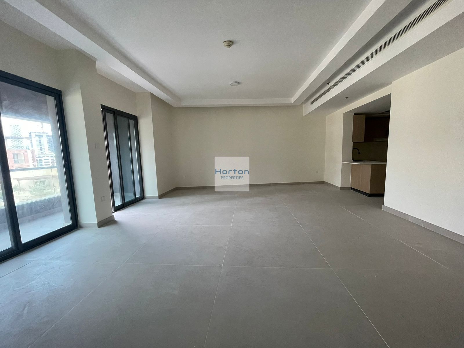 1BR+STORAGE I UNFURNISHED I BIG LAYOUT