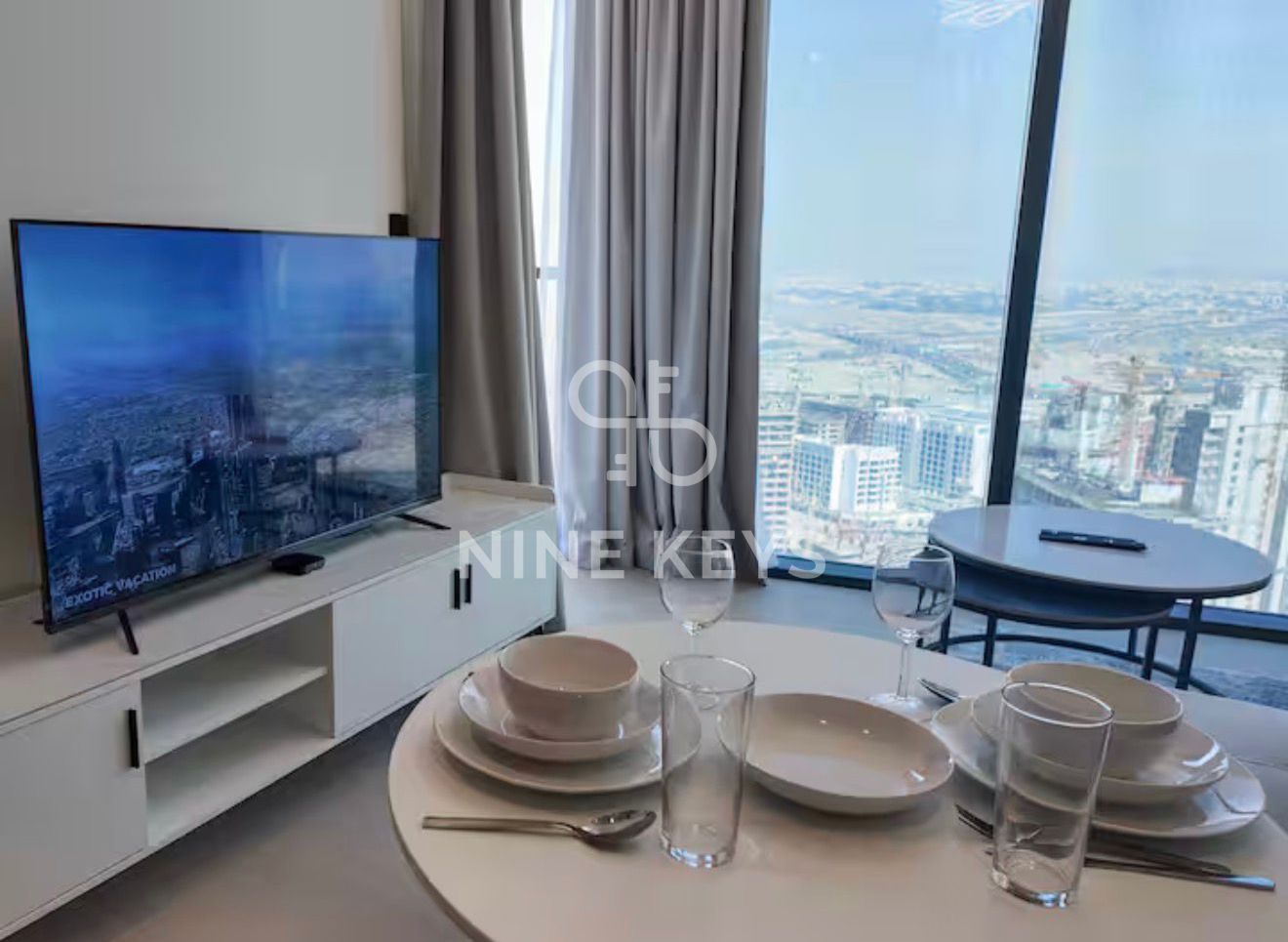 Ready to Move / Modern Furnished / Lagoon View