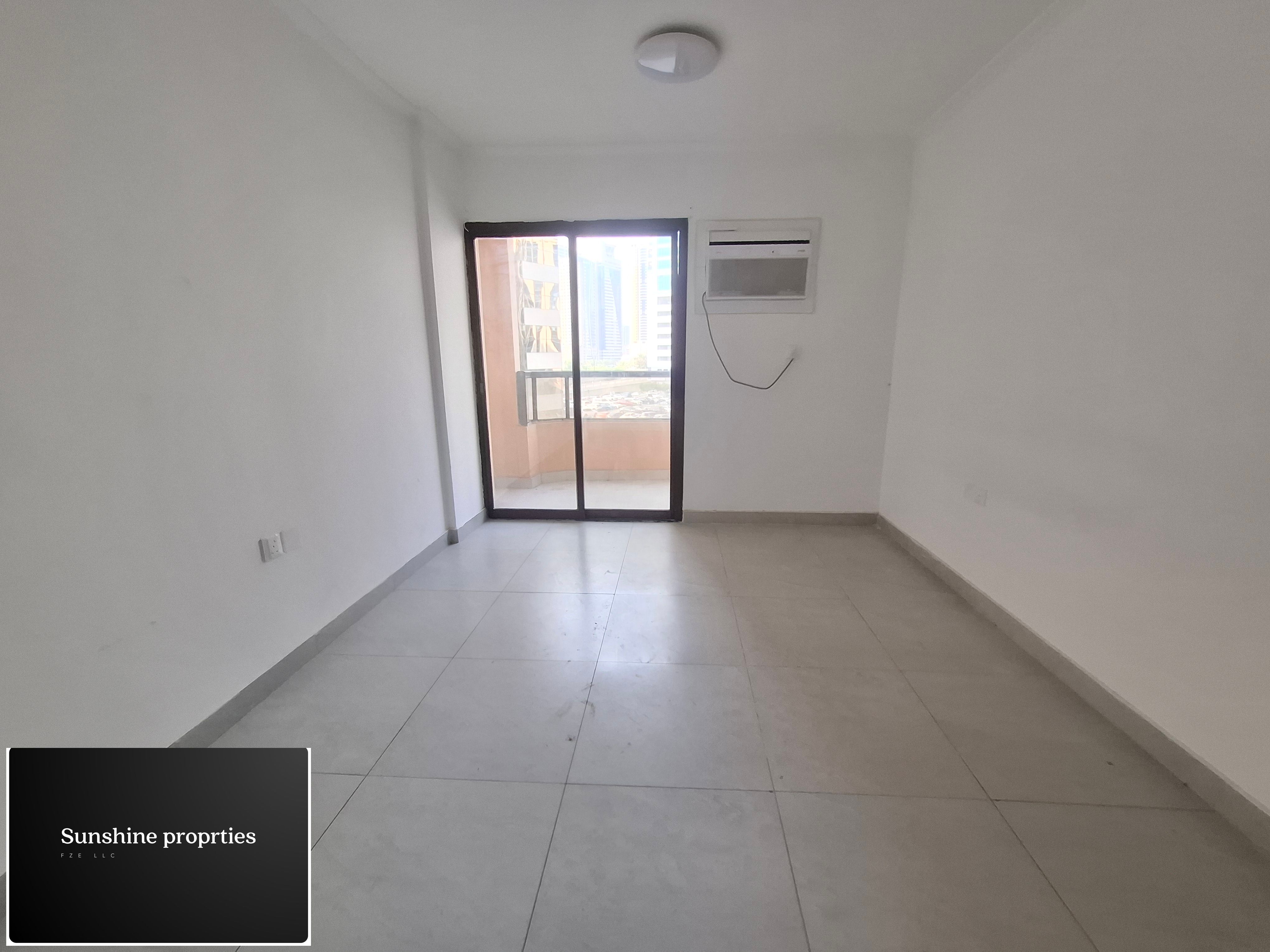 Hot offer 2bhk Neat and clean family building