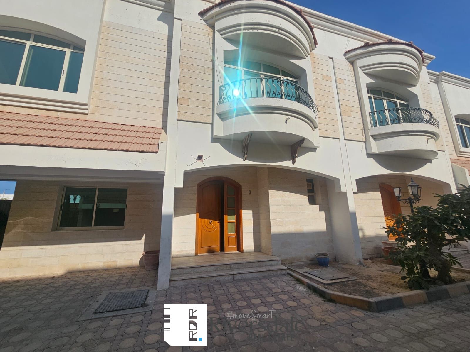 Beautiful 6 BHK Villa-Huge Size