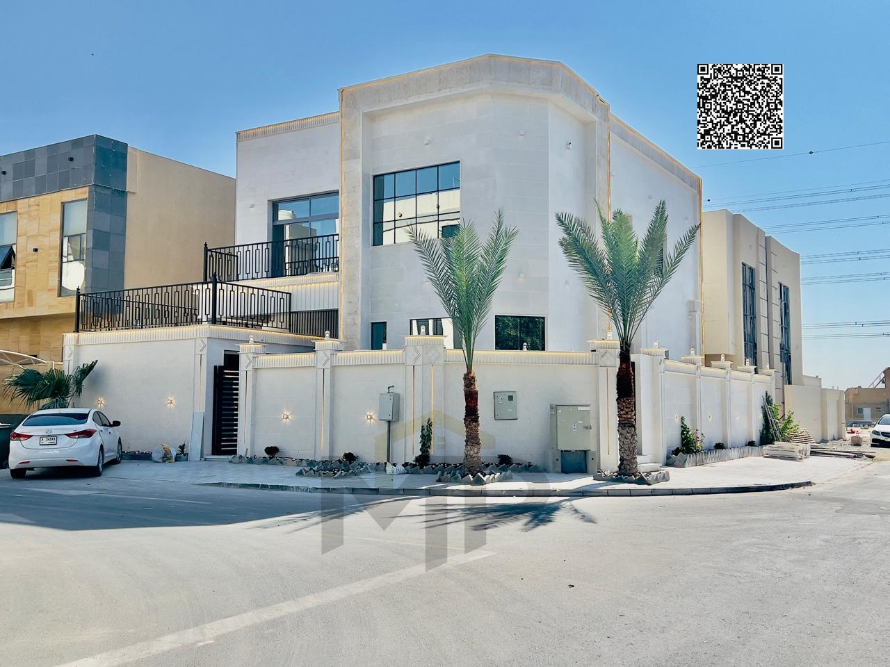 Your golden opportunity to own a luxurious corner villa ready to move in, including air conditioning, electricity and water, with a sophisticated and