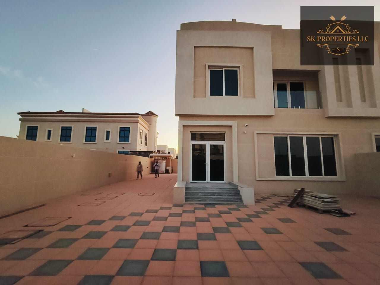 Spacious Villa | Ready to Move | Prime Location
