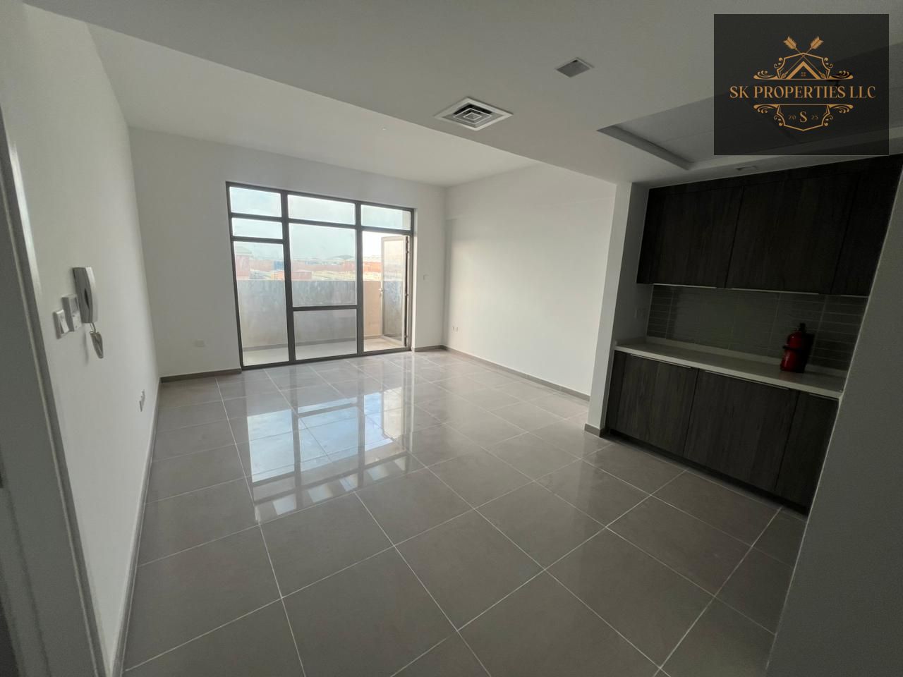 Modern 1-Bedroom Apartment with Balcony | Gym & Pool Access | AED 60,500 Yearly | 4 Cheques